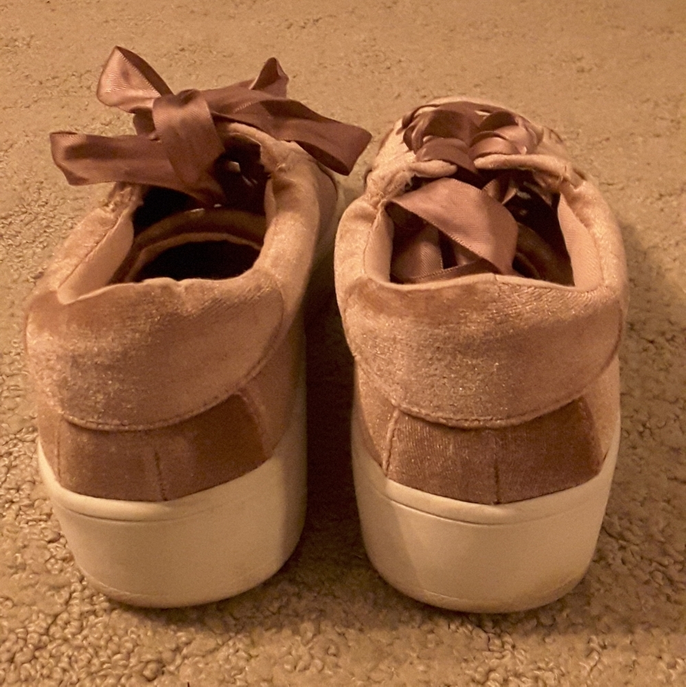 Shoes - Picture 3 of 5